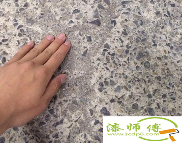 混凝土地面起灰翻砂出問題，80%出在養(yǎng)護！
